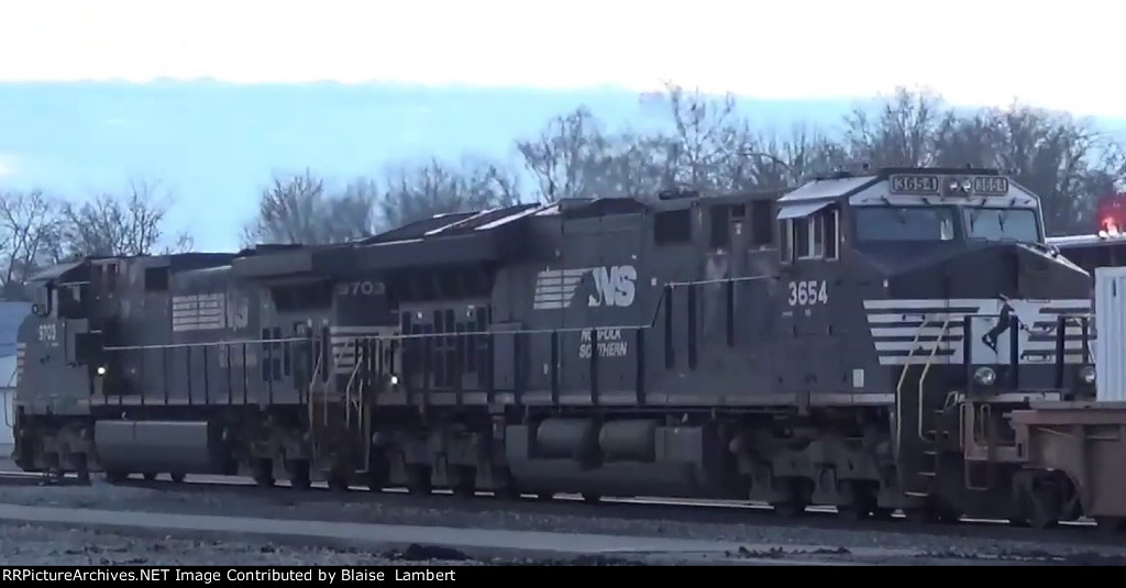 NS 285